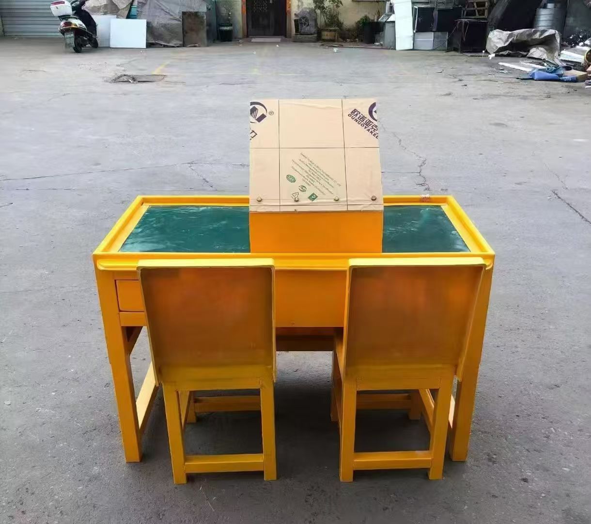 惠阳防静电导通桌井下煤矿火工品发放桌：危险品流转的安全守护者